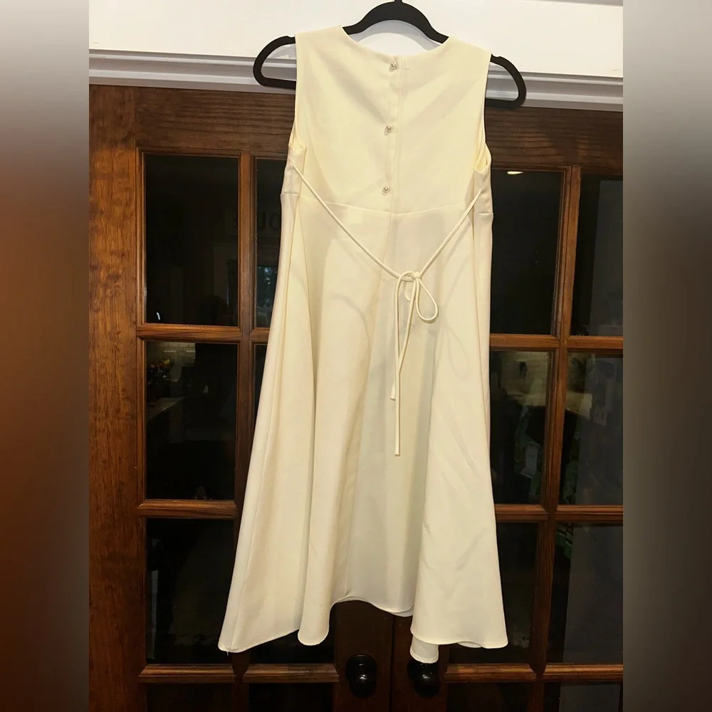 N/A chic sleeveless